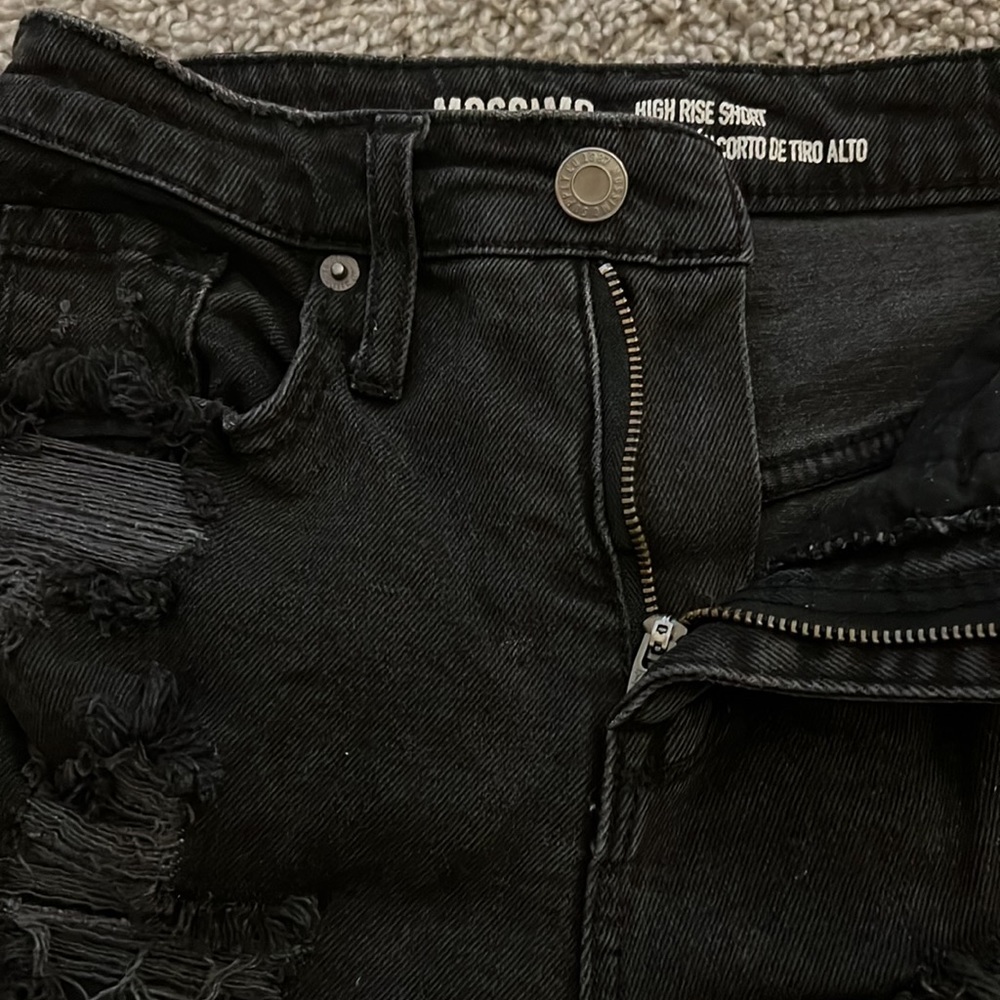 High Rise Shorts - Picture 5 of 6